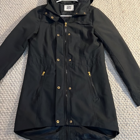 Vero Moda Lightweight Hooded Jacket - Picture 8 of 11